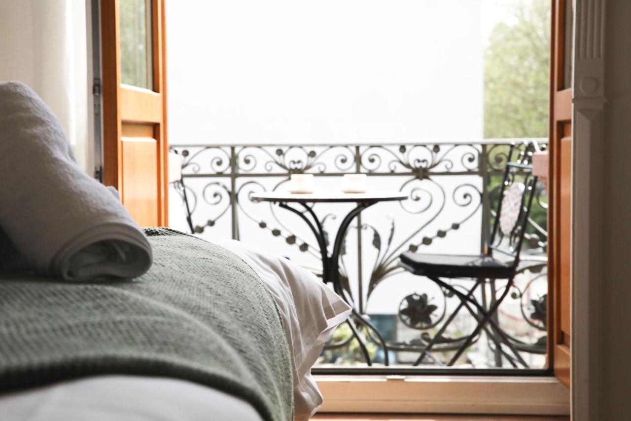 Palais Passy~Design Suite Mit Ausblick Im Zentrum วิสบาเดน ภายนอก รูปภาพ